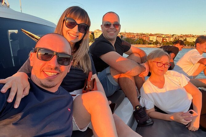 Bosphorus Sunset Cruise on Luxury Yacht, Istanbul - Inclusions and Amenities