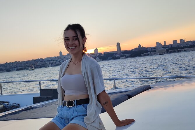 Bosphorus Sunset Cruise Tour, Feel Special On A Luxury Yacht - Delectable Canapés and Snacks