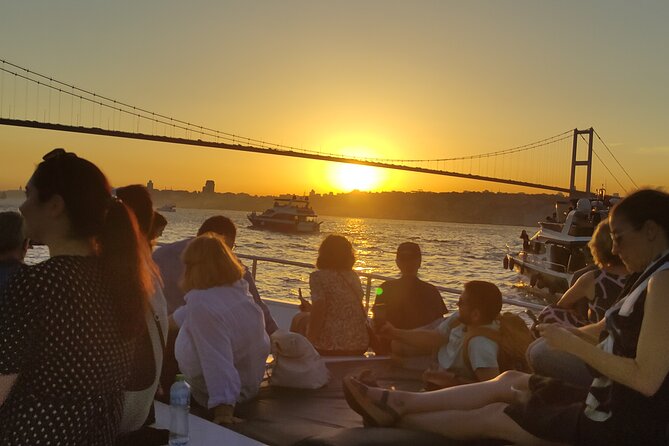 Bosphorus Sunset Cruise Tour, Feel Special On A Luxury Yacht - Convenient Meeting Logistics