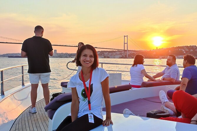 Bosphorus Sunset Sightseeing Yacht Cruise With Refreshments - Cruise Reviews and Ratings