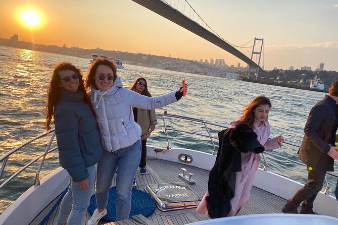 Bosphorus Sunset Yacht Cruise With Snacks and Live Guide - Experience Highlights