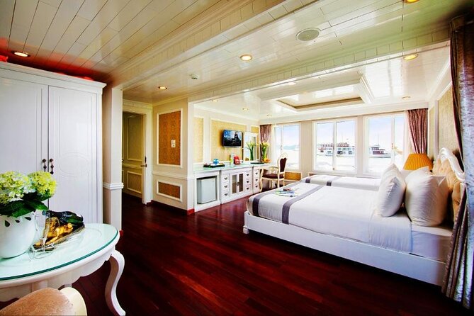Boss Cruise 3-Day Explore Halong Bay From Halong - Dining and Meals
