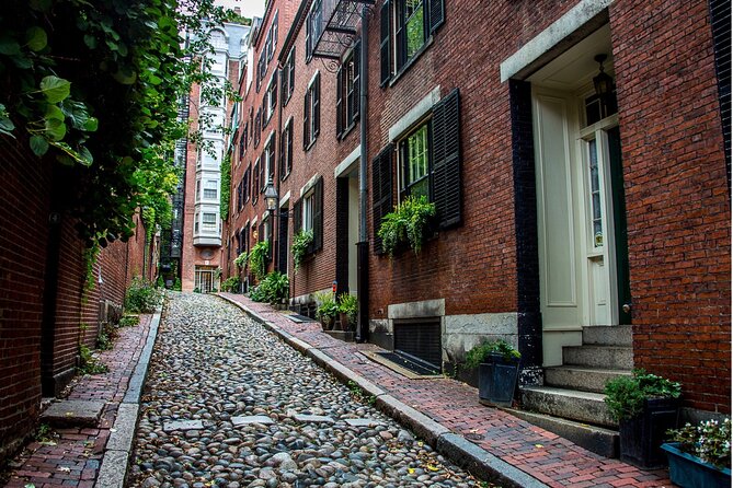 Boston and Cambridge Private Day Tour - Transportation and Meeting Details