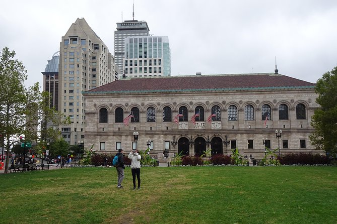 Boston Back Bay Self-Guided Walking Tour & Scavenger Hunt - Getting to the Tour Start