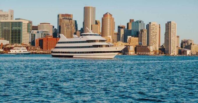 Boston: Buffet Lunch or Dinner Cruise on Boston Harbor - Important Information