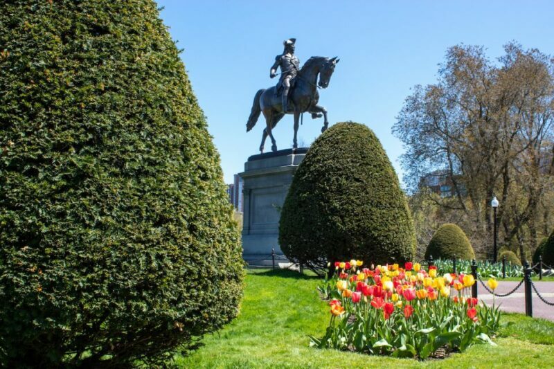 Boston: City History and Highlights Audio App Walking Tour - Key Points