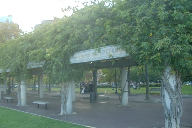 Boston Civic Center Self-Guided Walking Tour & Scavenger Hunt - Tour Features