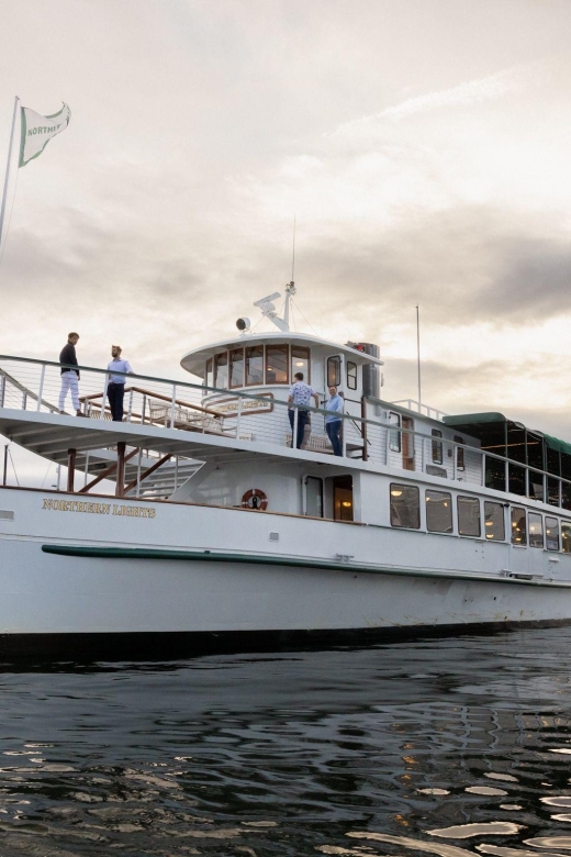 Boston: Cocoa and Carols Holiday Cruise - Meeting Point and Check-In