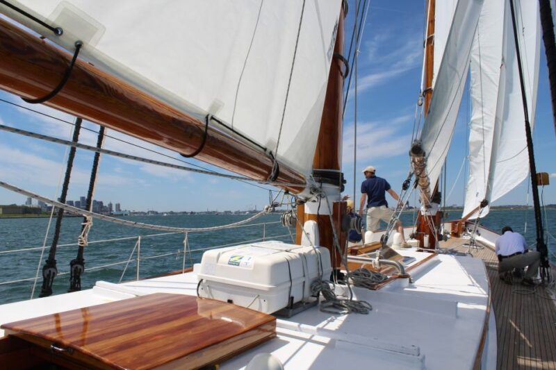 Boston: Downtown Harbor Sailing Cruise - Reducing Plastic Use