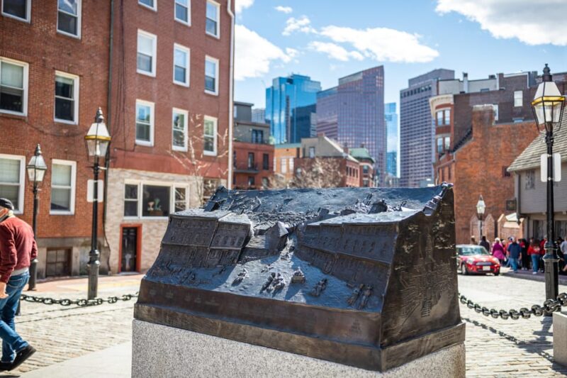 Boston Food of the North End Private Walking Tour - Visiting the Old North Church