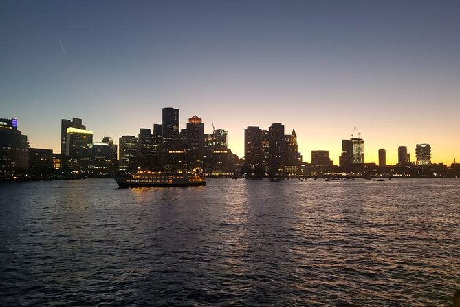 Boston Harbor Moonlight Cruise - Onboard Amenities