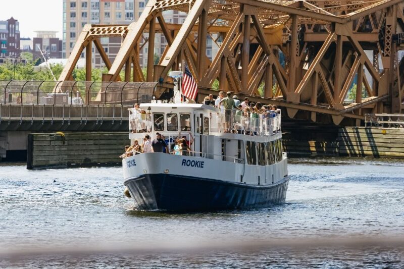 Boston: Historical Sightseeing Cruise - Key Points