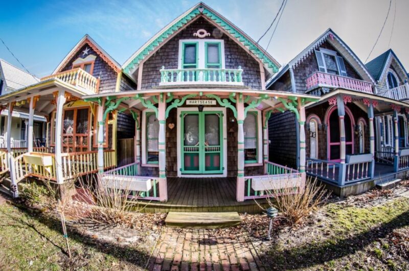 Boston: Marthas Vineyard Day Trip With Optional Island Tour - Itinerary and Activities