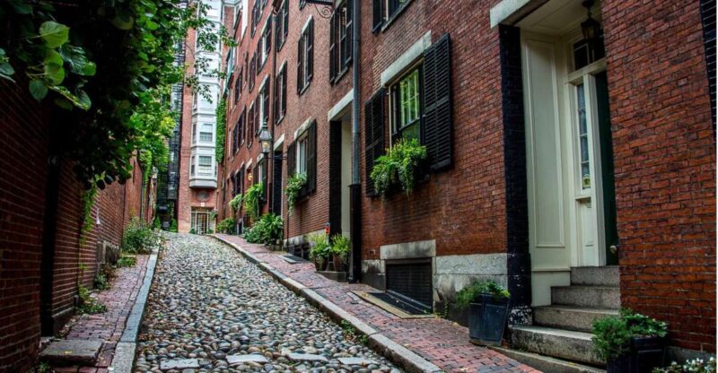 Boston: Private Driving Tour With a Local Guide - Key Points