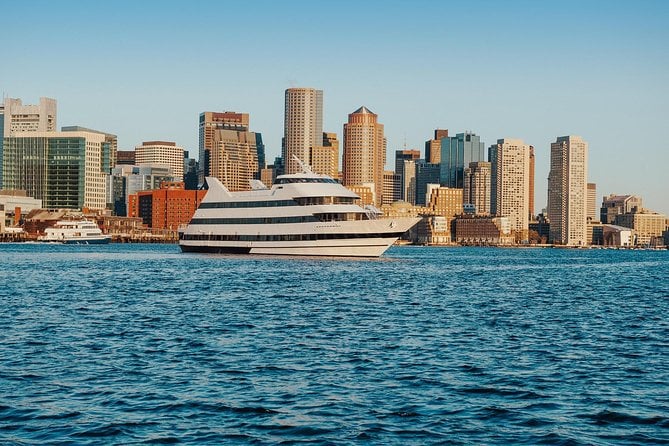 Boston Signature Dinner Cruise - Group Size and Capacity