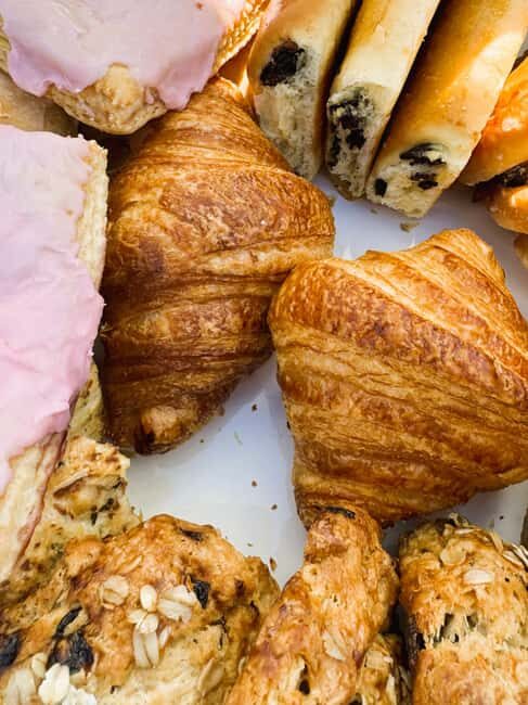 Boston: Sunday Pastry & Prosecco Sail on Boston Harbor - Authentic Maritime Charm