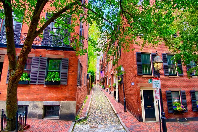 Bostons Architecture, History + Photo Walking Tour (SMALL Group) - Historical and Cultural Insights