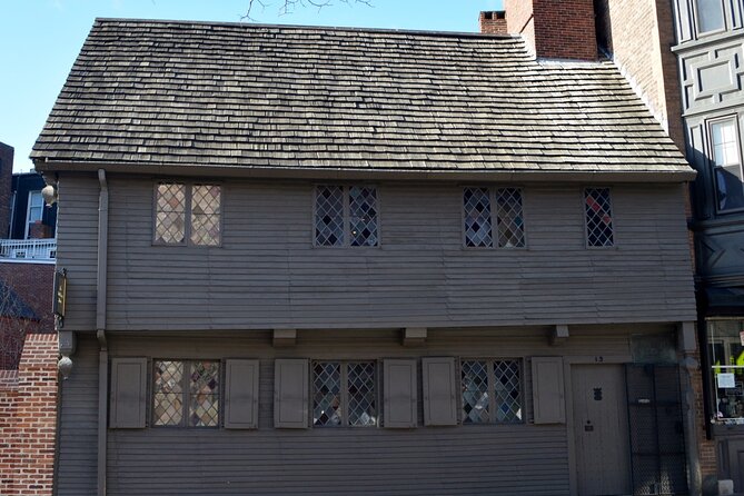 Bostons History and Highlights: A Self-Guided Audio Tour - Taking in Waterfront Vistas