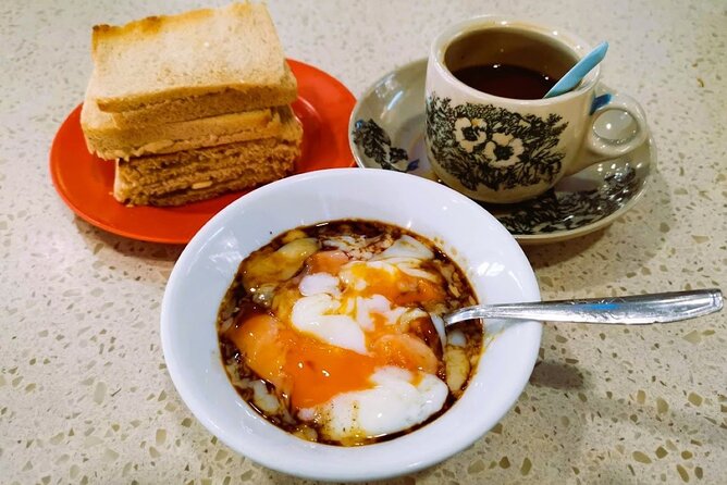 Botanic Gardens & Tiong Bahru Walking Tour With Breakfast - Hawker Center Breakfast