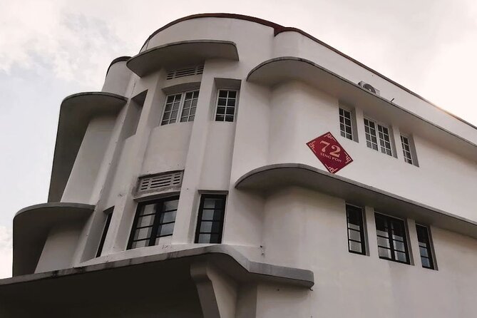 Botanic Gardens & Tiong Bahru Walking Tour With Breakfast - Tour Features