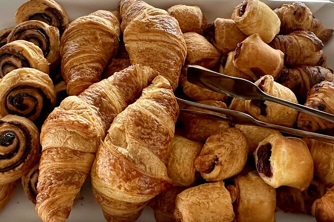 Bottomless Brunch and Cruise With Prosecco in Budapest - Pickup and Drop-off Service