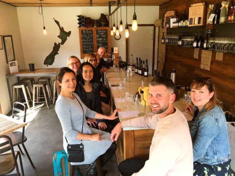 Boutique Winery Half-Day Tour & Vineyard Platter-Style Lunch - Boutique Wineries