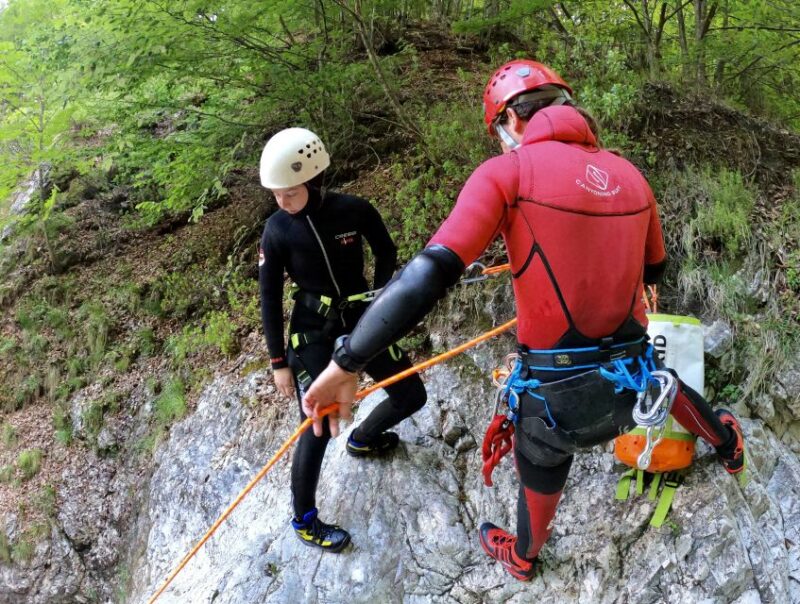 Bovec: Beginners Canyoning Guided Experience in Fratarica - Key Points