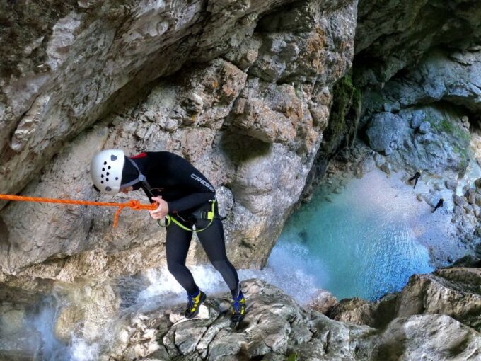 Bovec: Beginners Canyoning Guided Experience in Fratarica - Participant Requirements