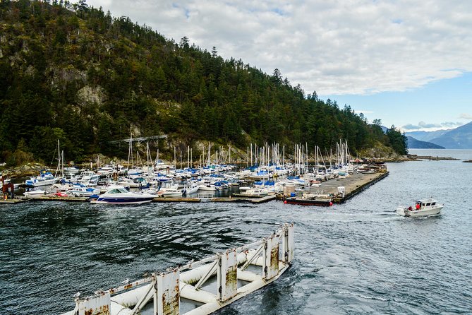 Bowen Island Ferry, Hike & Photography - Meeting Point and Pickup Options