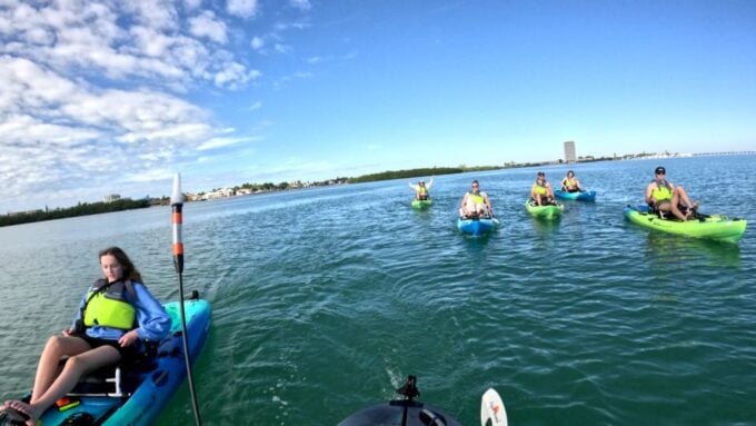 Bradenton: Guided Pedal Kayak Tour - Exploring the Mangrove Tunnels