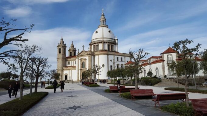 Braga: 1 Day Tour to BRAGA With Lunch Portuguese Rome - Pickup and Drop-off Locations