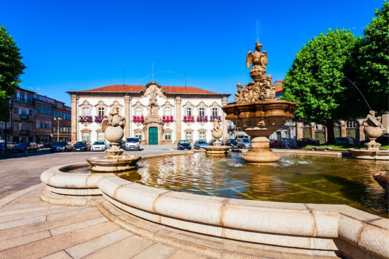 Braga: First Discovery Walk and Reading Walking Tour - Important Information