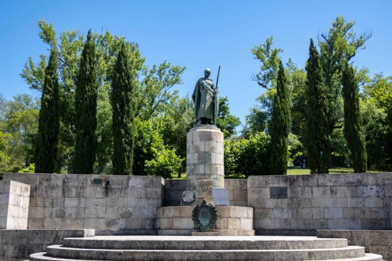 Braga & Guimarães Full-Day Tour From Porto - Itinerary