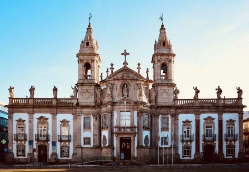 BRAGA: HD TOUR BRAGA SEDAN - Tour Language Options