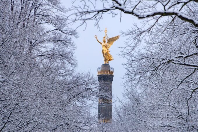 Brandenburg Gate and Berlin Off the Beaten Path Walking Tour - Route Flexibility