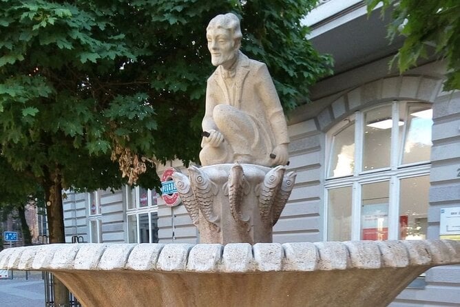 Brandenburg Scavenger Hunt and Sights Self-Guided Tour - Feedback and Impressions