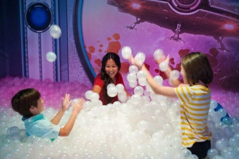 Branson: Beyond The Lens! Techno-Tainment Combo | Power Traveller