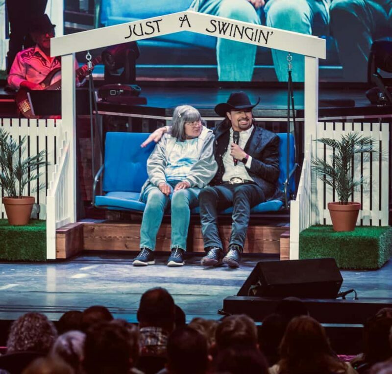 Branson: Clay Cooper's Country Express Show Tickets - Key Points