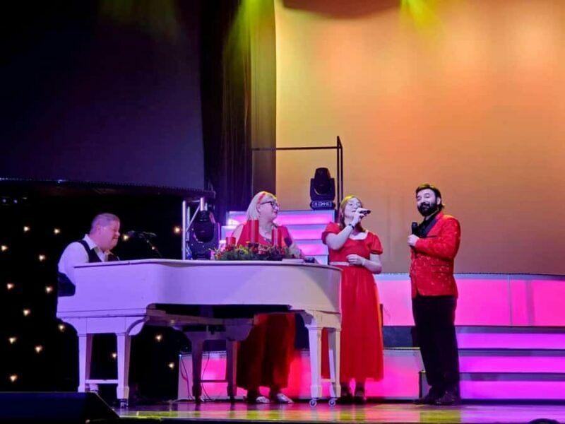 Branson: Southern Gospel Sundays at Americana Theatre - The Musical Experience