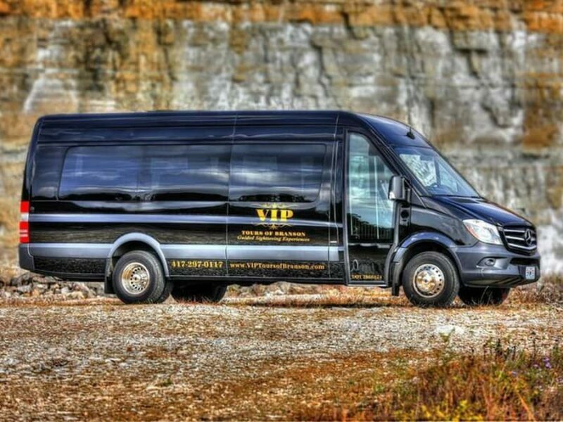 Branson: VIP Wine Tasting and Dinner Tour - Transportation and Group Size