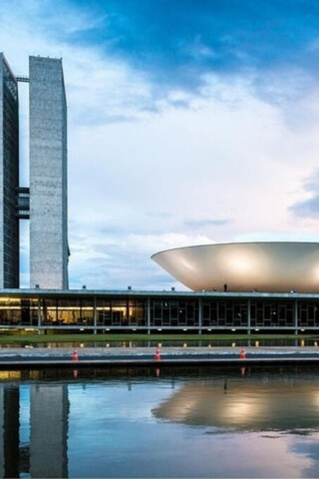 Brasilia : Private Custom Tour With a Local Guide - About the Local Guide