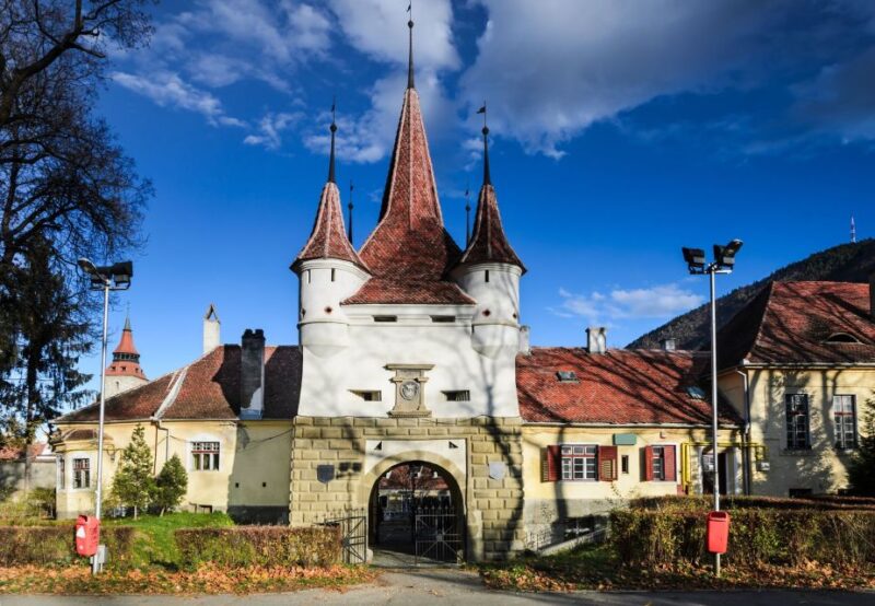 Brasov: Candlelight Tour of Medieval Architecture - Practical Considerations for the Tour