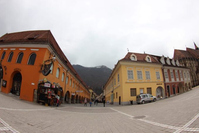 Brasov: Guided City Walking Tour With Wine - Tour Duration