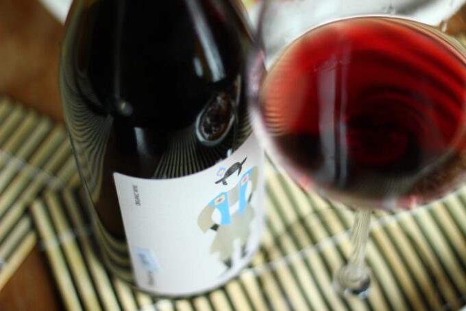 Brasov: Guided City Walking Tour With Wine - Group Size