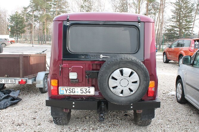 Brasov Hills Old 4x4 Off-Road Tour With Picnic - Picnic Highlights
