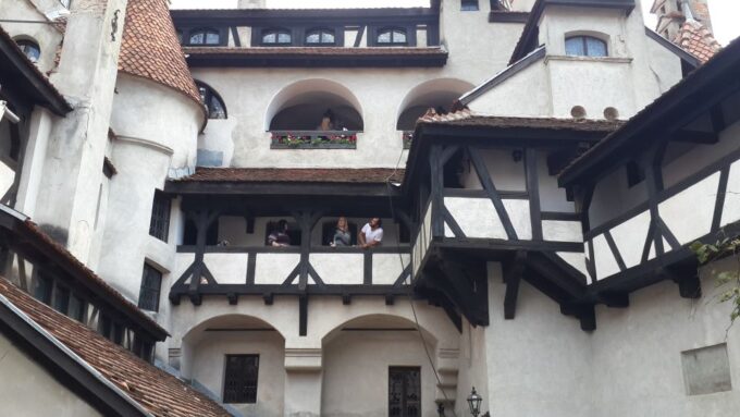 Brasov: Peles Castle, Bran Castle & Rasnov Fortress Day Tour - Peles Castle Guided Tour