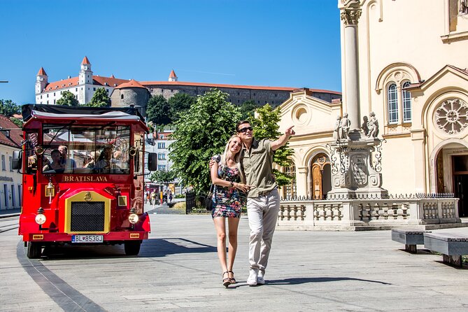 Bratislava Big Castle Tour by Presporacik - Accessibility and Policies
