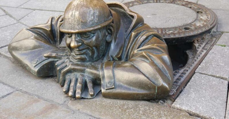 Bratislava: Self-Guided Audio Tour - Itinerary and Attractions
