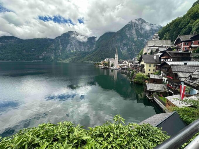 Bratislava/Vienna: Melk, Hallstatt, and Salzburg Day Trip - Exploring UNESCO Heritage Sites