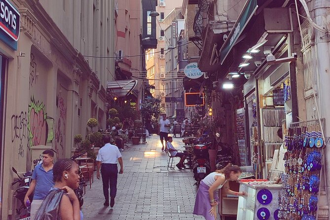 Breakfast and Workshops in Istanbul: Taste of Turkish Culture - Tour Accessibility and Group Size